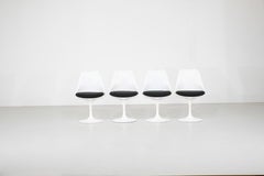 Tulip pivoting chairs by Eero Saarinen for Knoll, 1960s