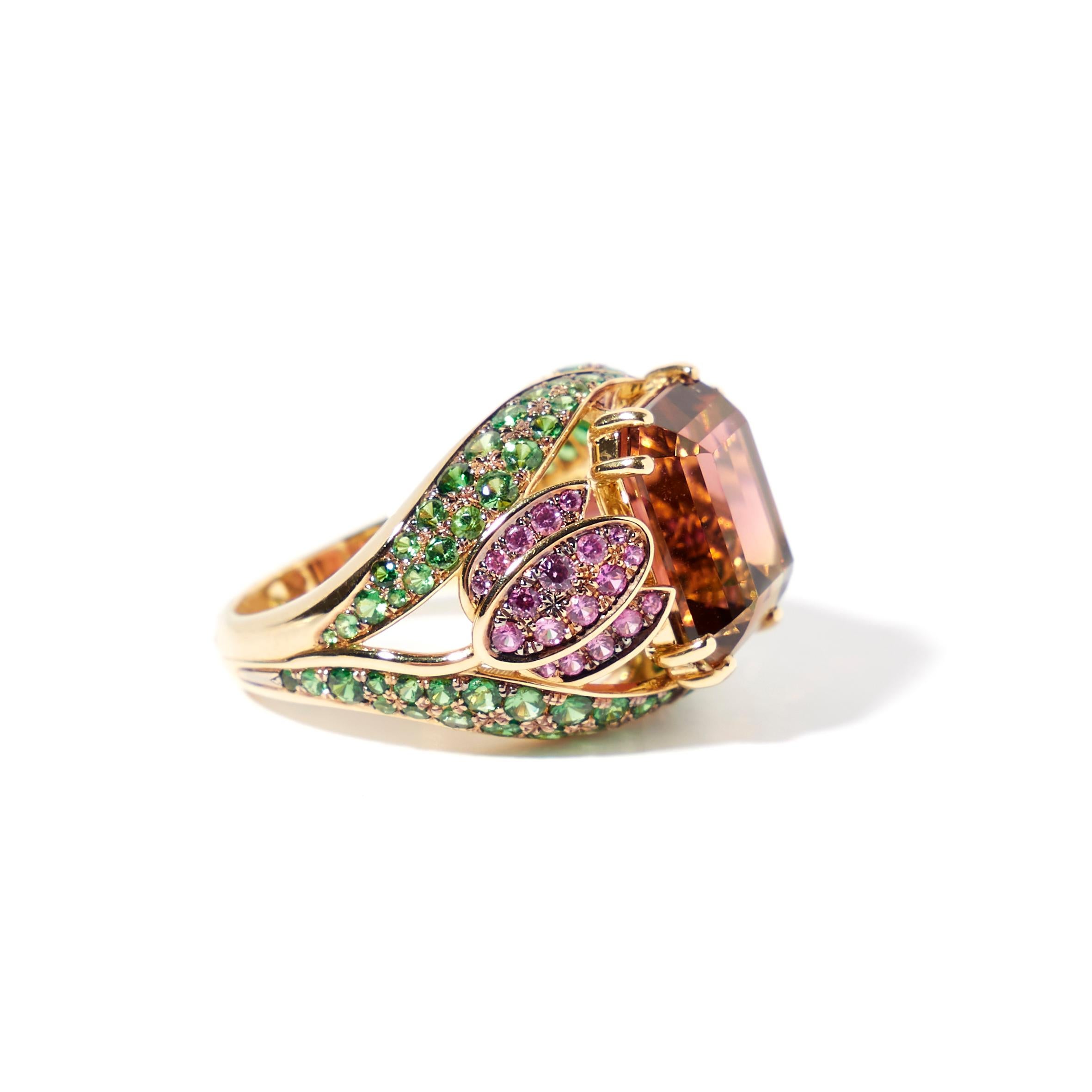Anillo tulipán con turmalina Moderno en venta
