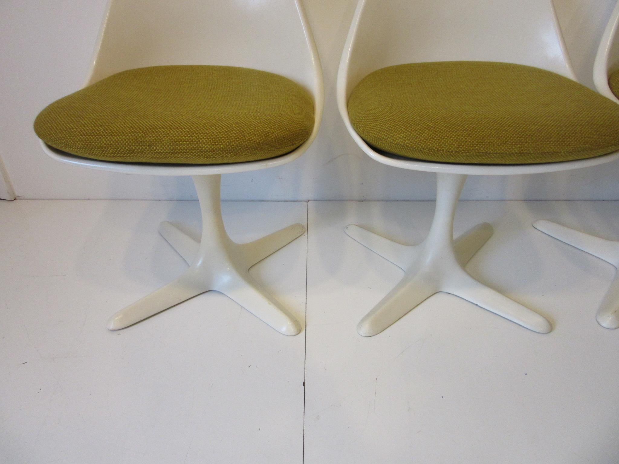 Tulip Saarinen Styled Dining Chairs by Maurice Burke for Burke International 2