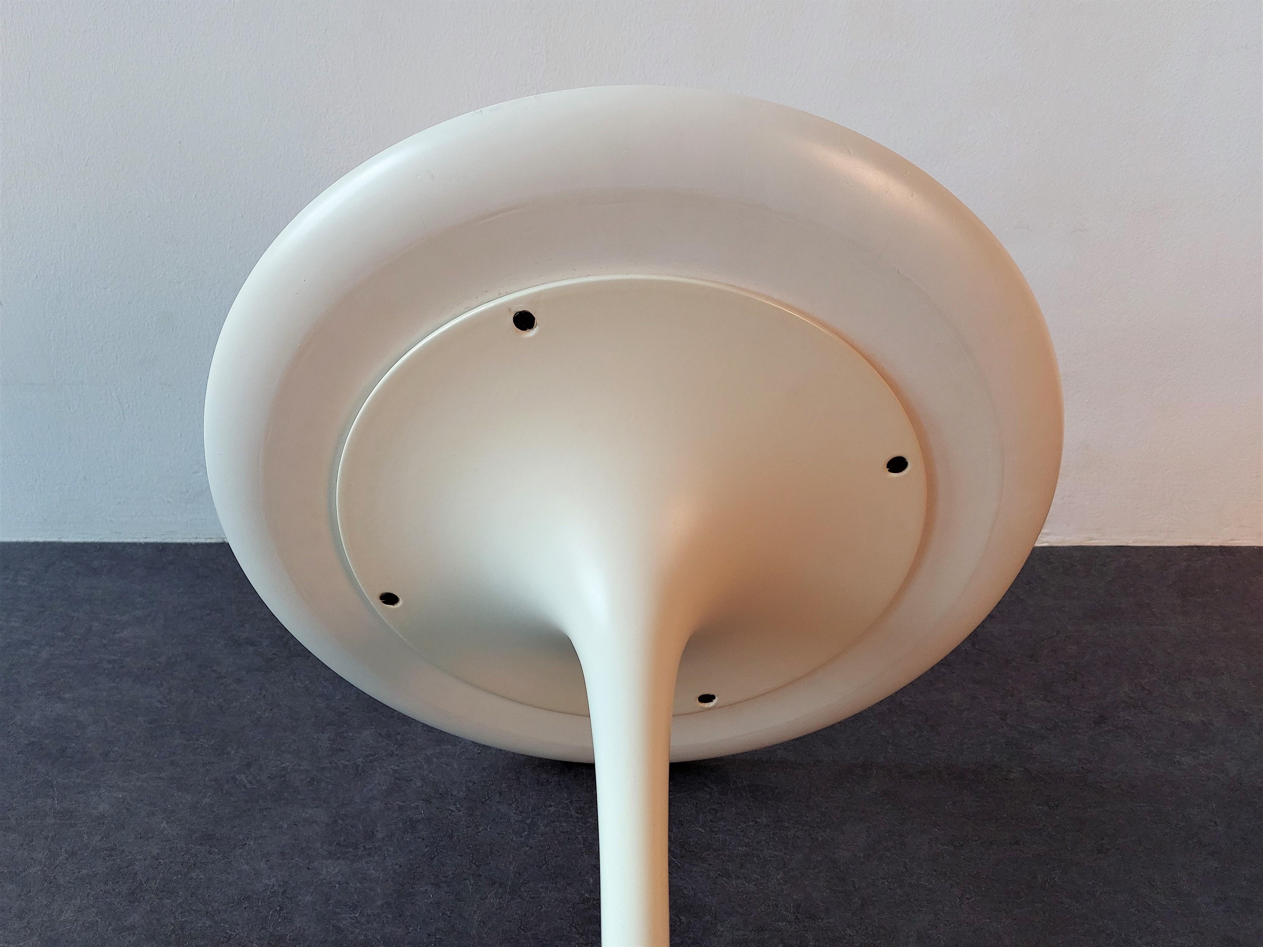 Britannique Table d'appoint Tulip de Maurice Burke pour Arkana, Royaume-Uni, années 1960