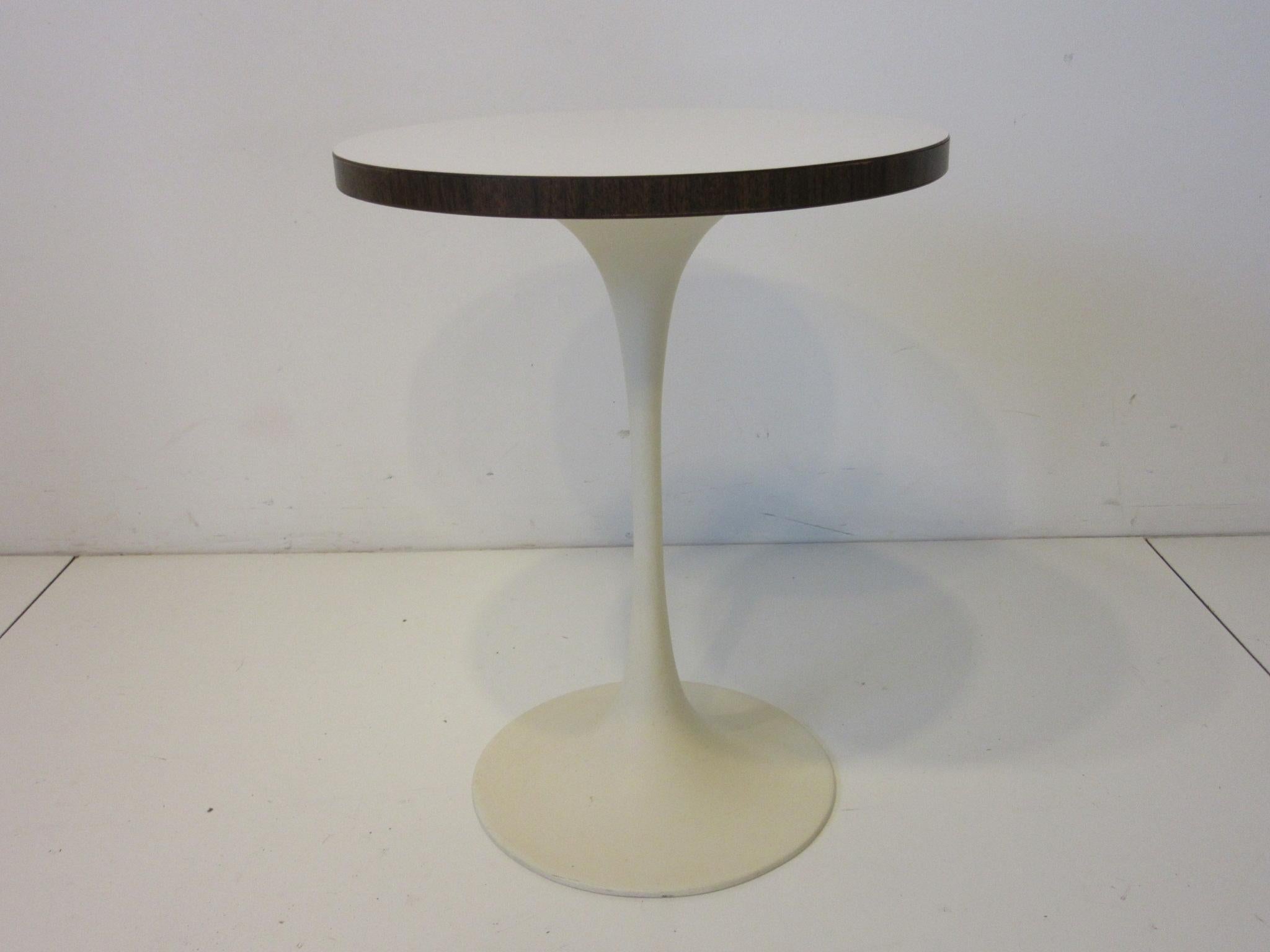 Metal Tulip Side Table by Maurice Burke in the Manner of Knoll
