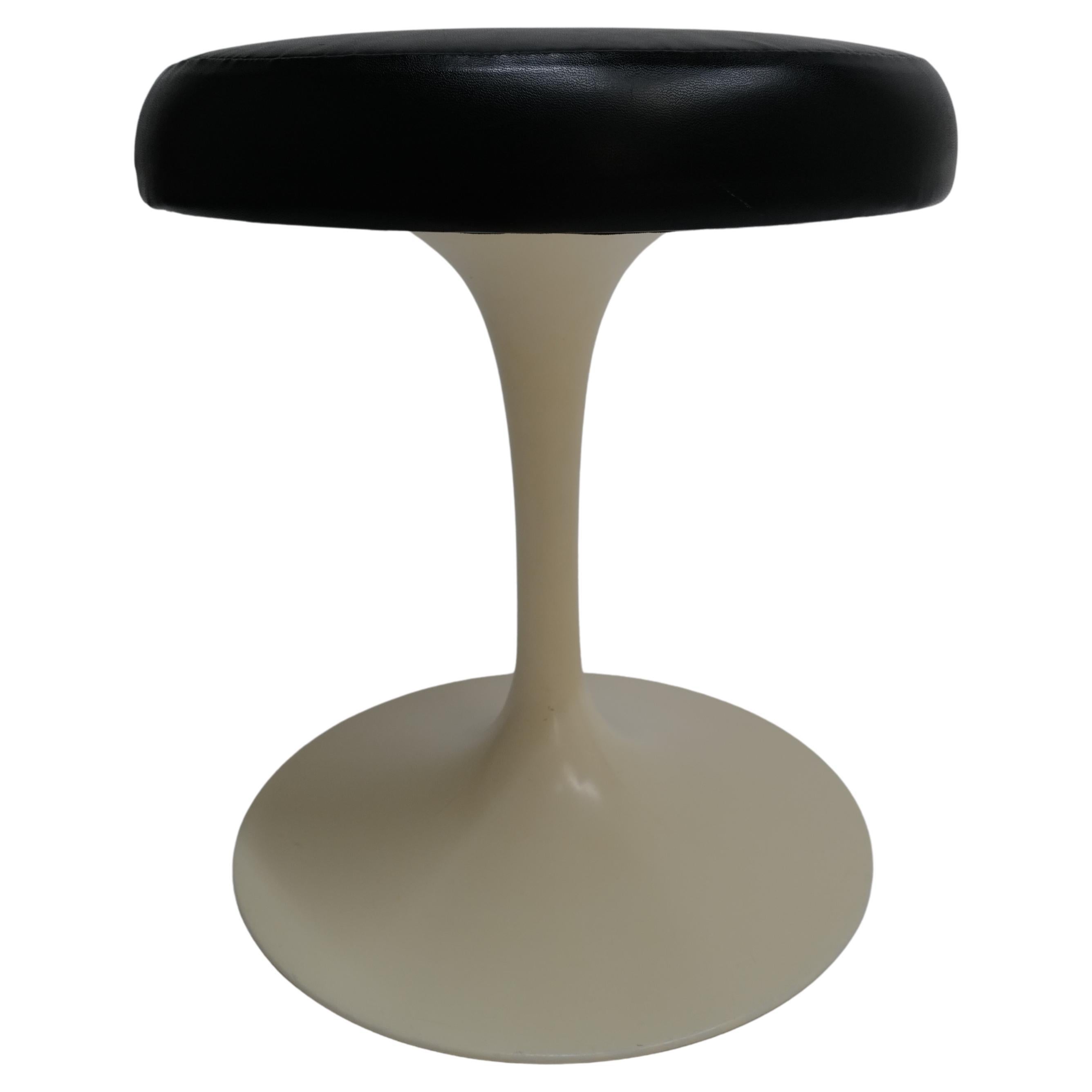 Tulip Stool