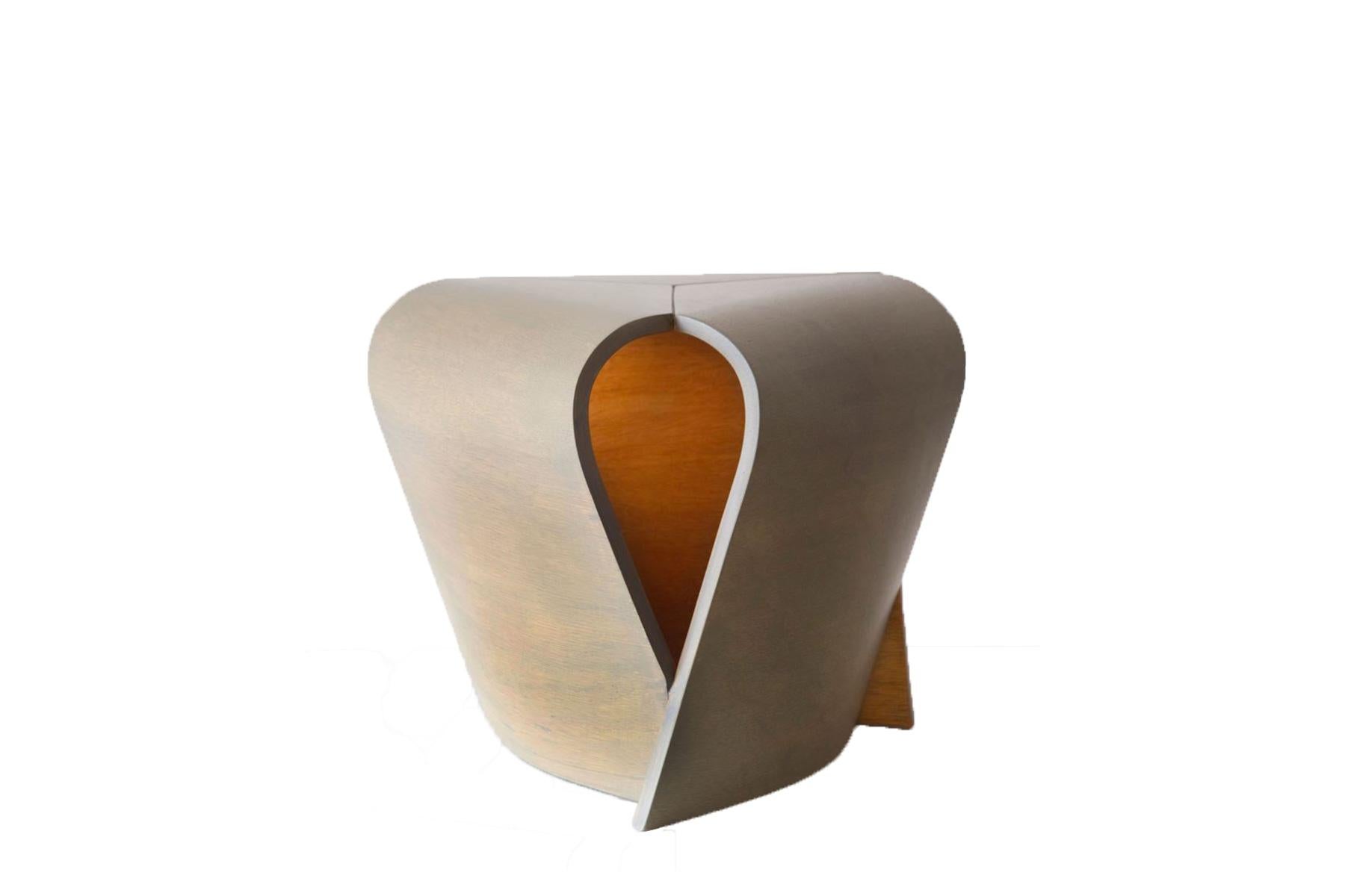 Stool, Plywood Walnut, Tulip In New Condition For Sale In Maçka-İstanbul, 34