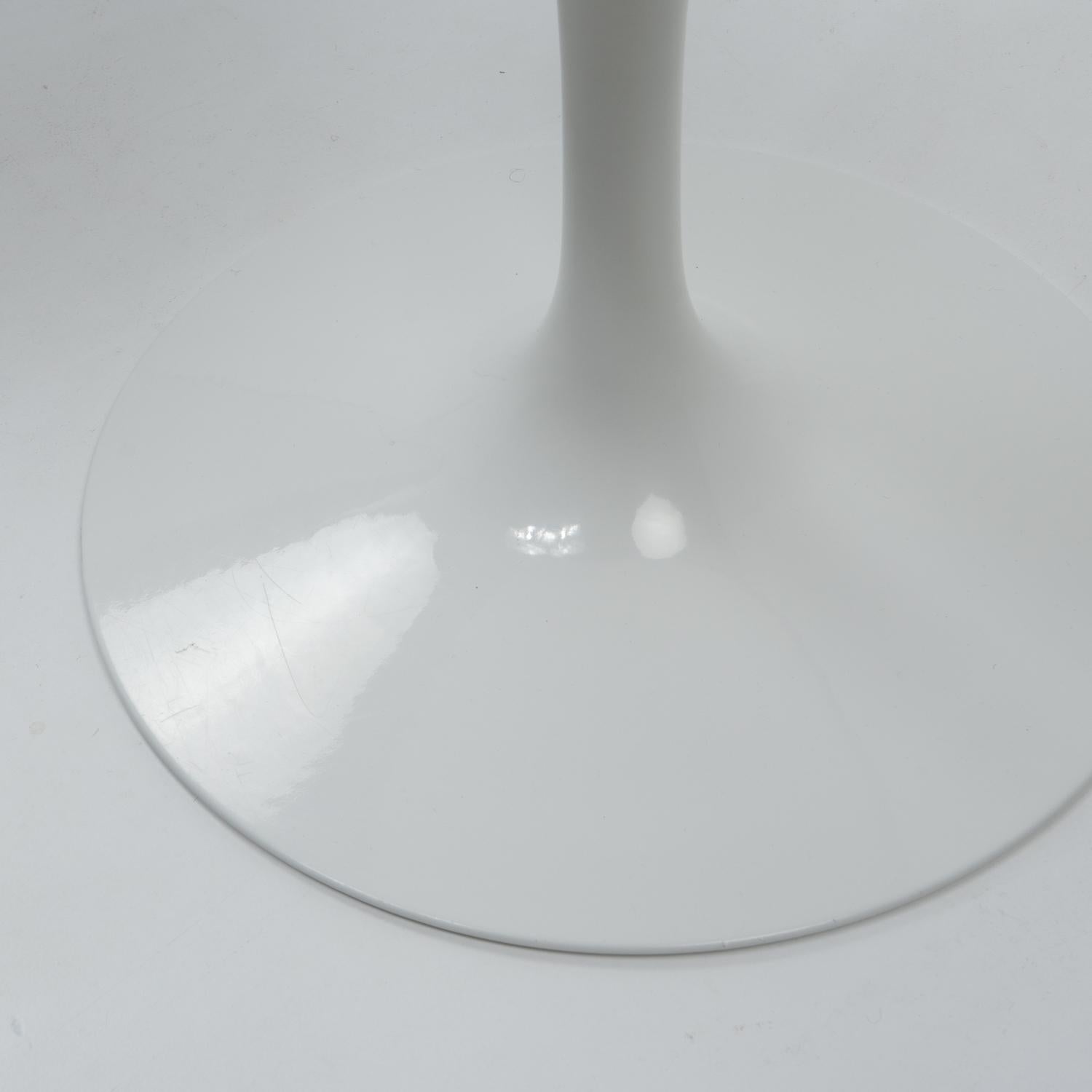 Sgabelli Tulip di Saarinen/Knoll per il quartier generale di Rolex Ginevra, Set di 2 in vendita 6