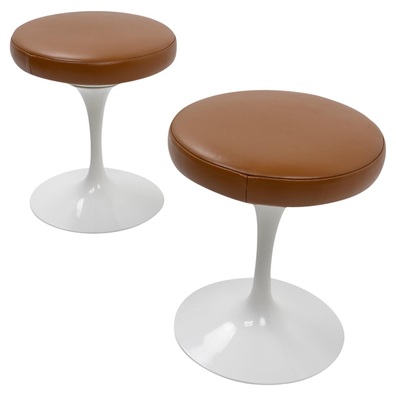 Sgabelli Tulip di Saarinen/Knoll per il quartier generale di Rolex Ginevra, Set di 2 in vendita