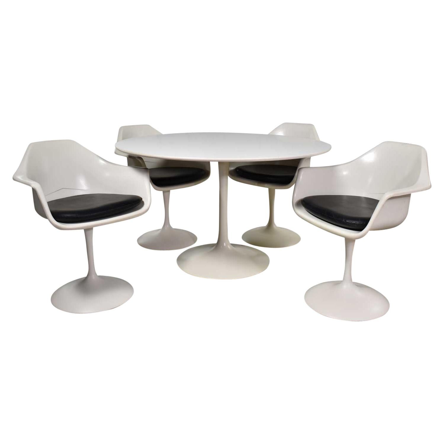 Tulip Style White Fiberglass Swivel Chairs and Table by Umanoff for Contemporary