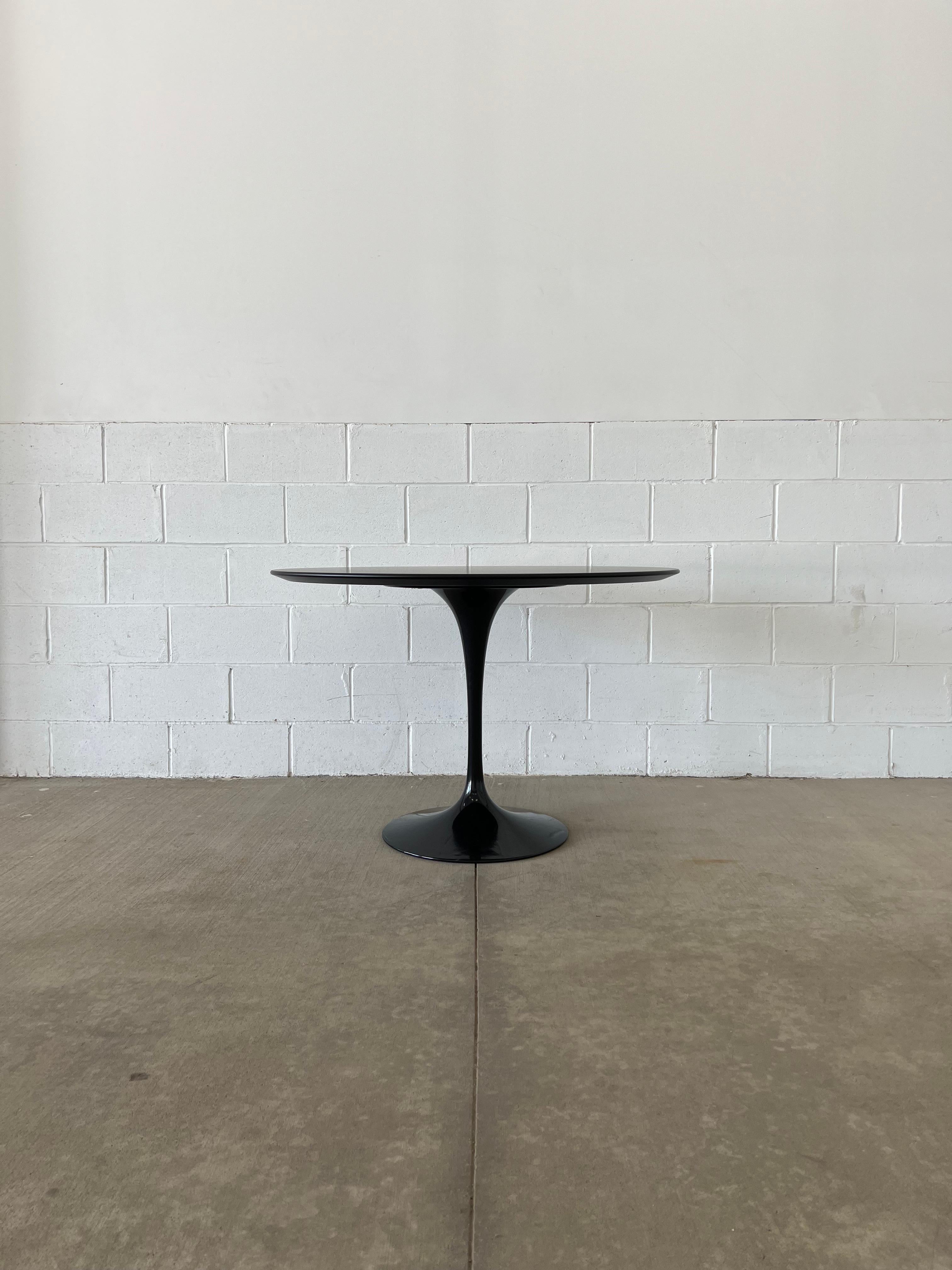 Mid-Century Modern Tulip Table by Eero Saarinen for Knoll