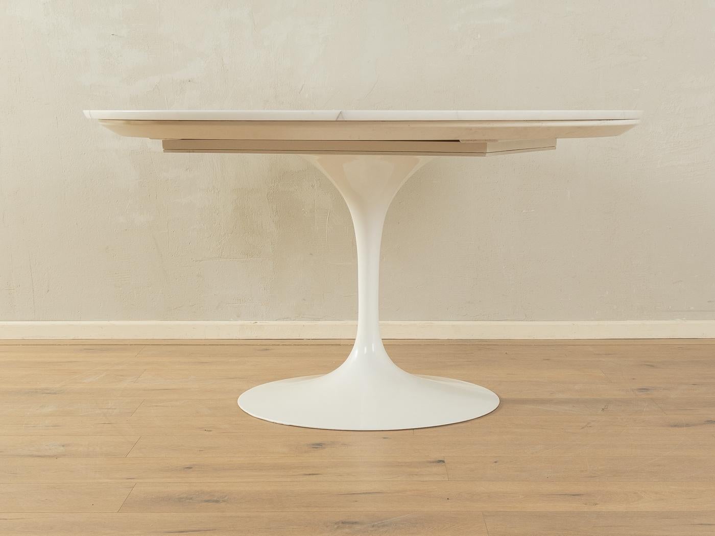 Tulip table, Eero Saarinen, Ø 133 cm In Good Condition For Sale In Neuss, NW