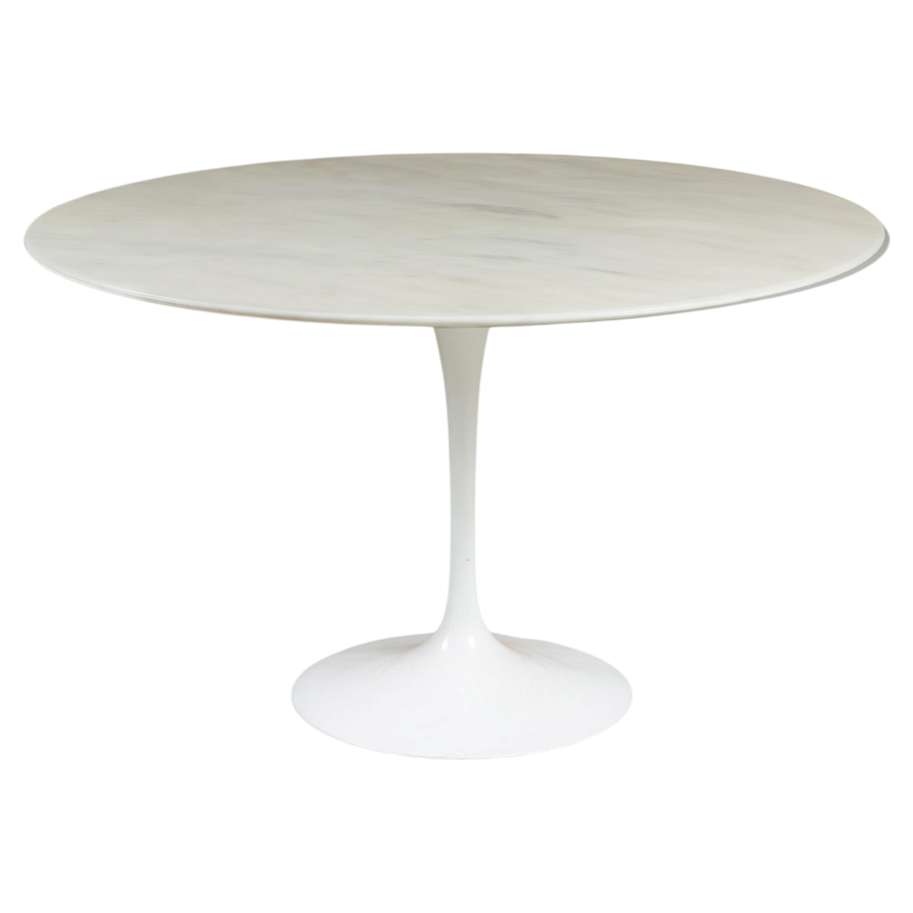 Tulip Table in Marble by Eero Saarinen for Knoll, 1955 For Sale