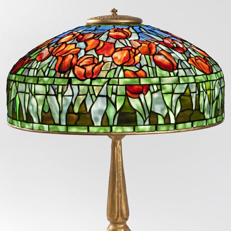 tiffany tulip lamp