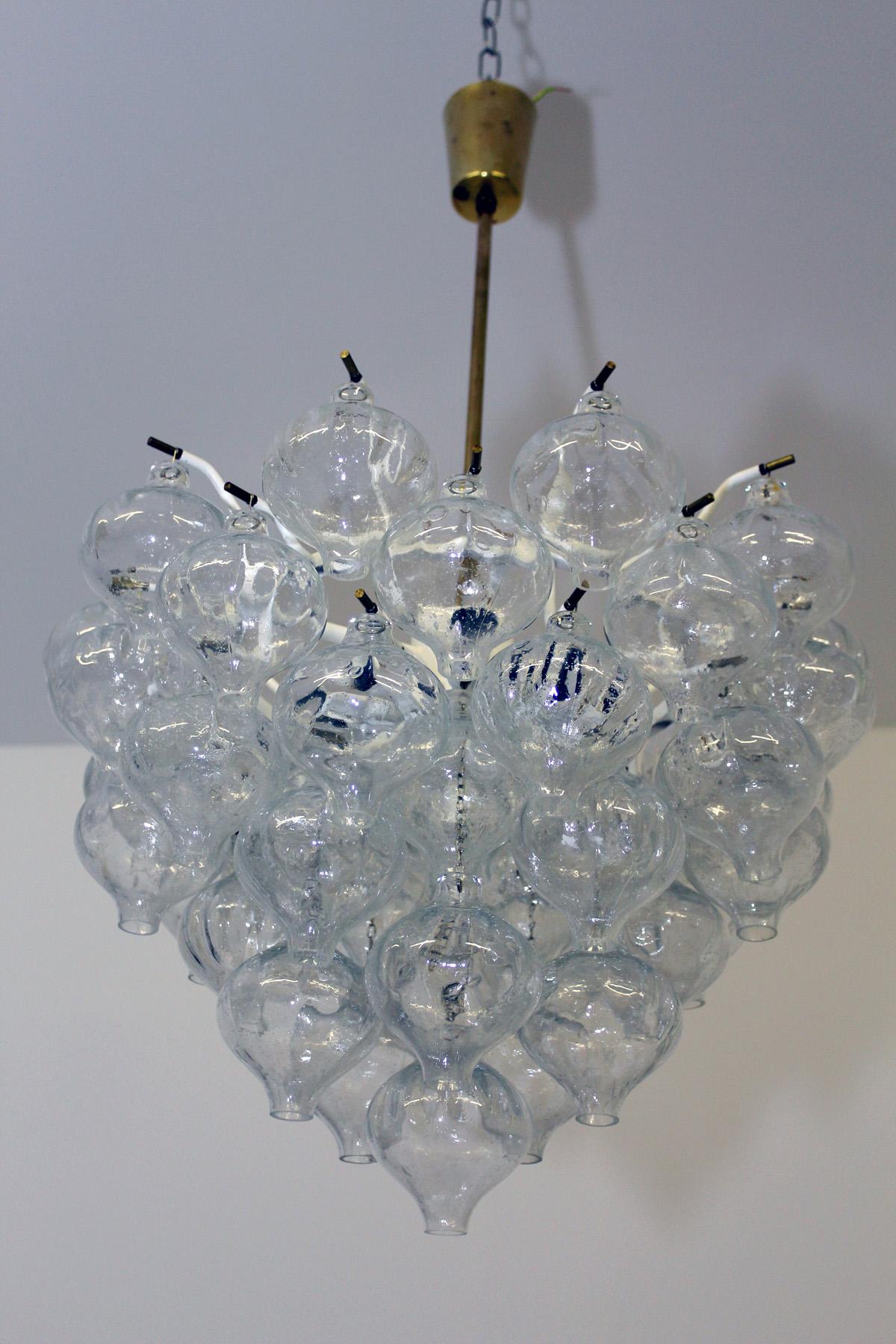 Tulipan Chandelier by J.T. Kalmar, 1960s In Good Condition For Sale In Vienna, AT