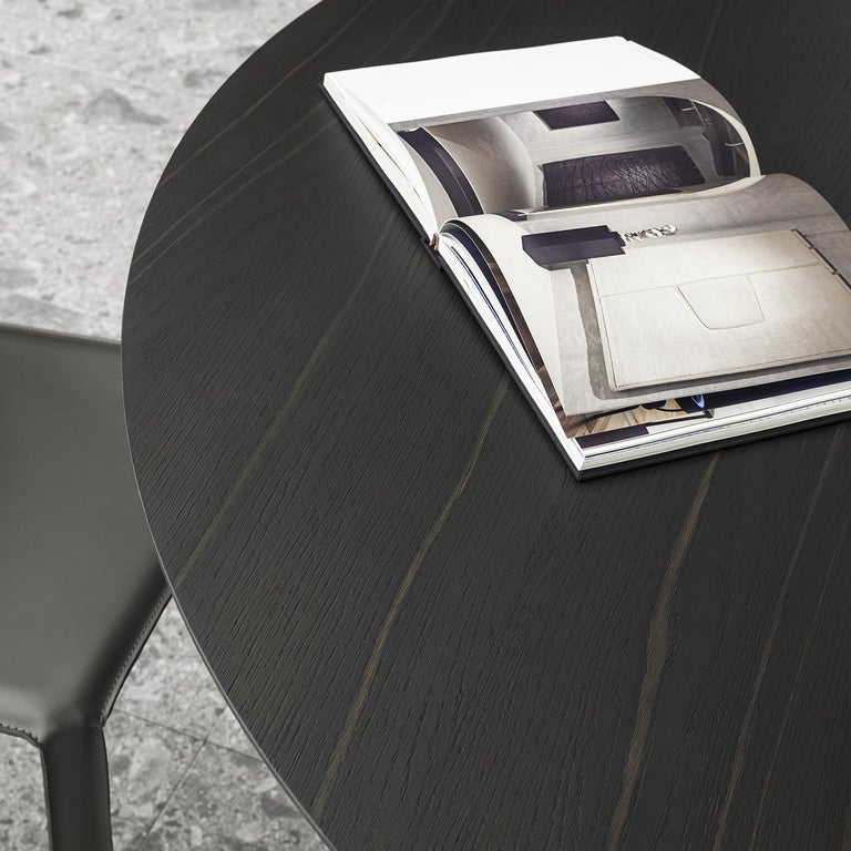 Tulipano Small Round Laguna Oak Table For Sale at 1stDibs