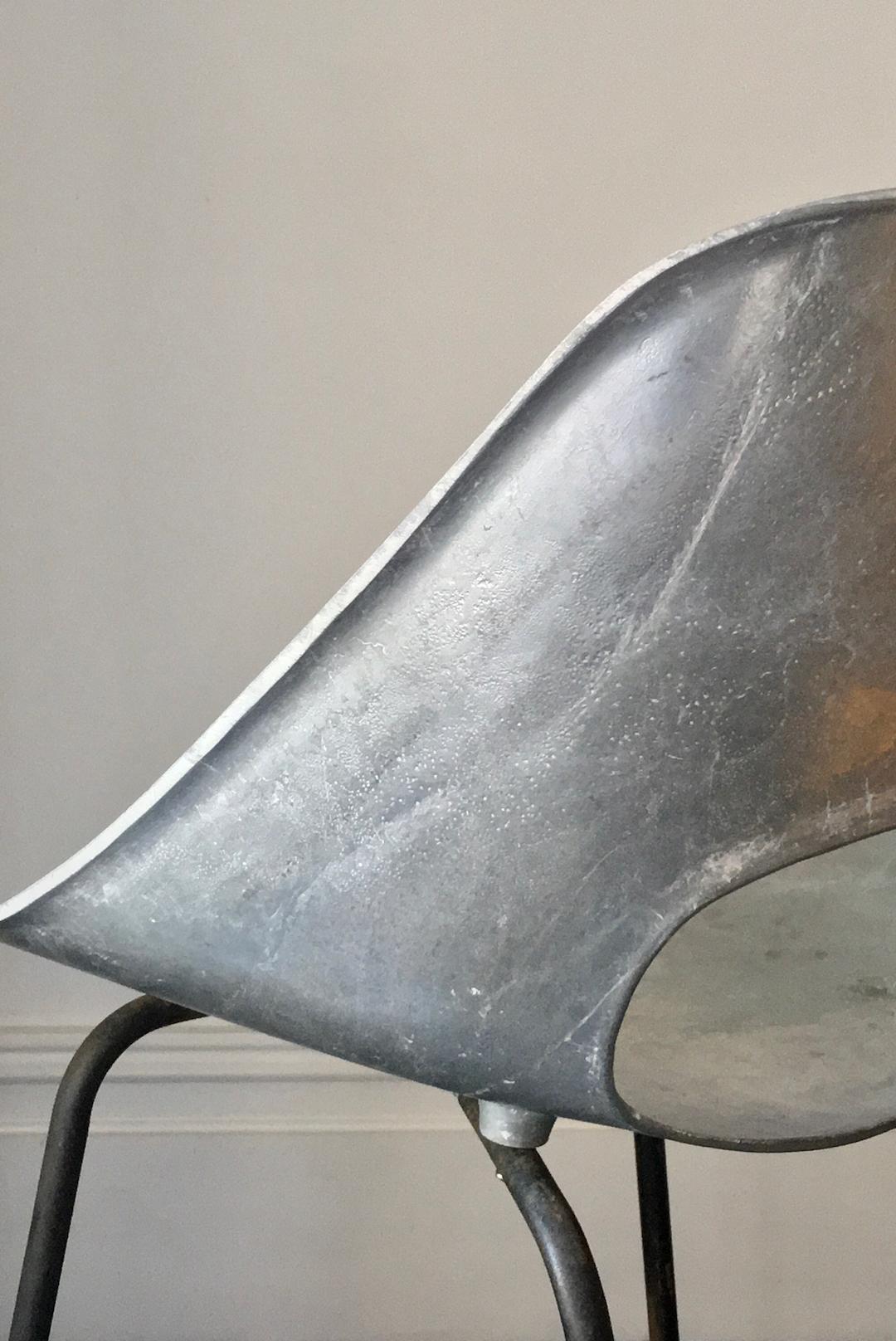 French Tulipe Chair in Aluminium by Pierre Guariche for Steiner, France, 1950s