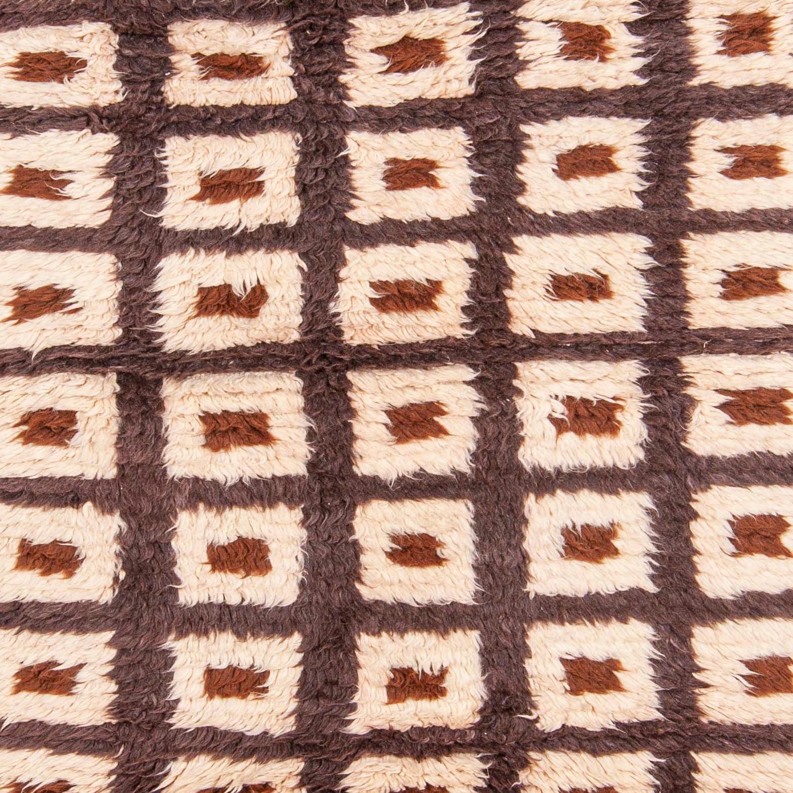 Hand-Woven Tulu Rug from Central Anatolia, Late 20th Century For Sale