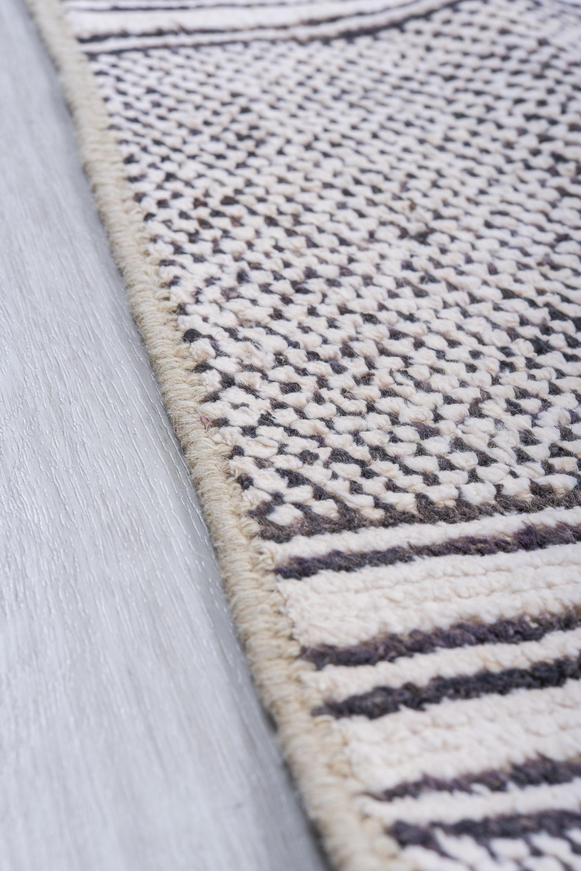 Tapis Tulu Gris Multi-rayures Heather Hues en vente 1