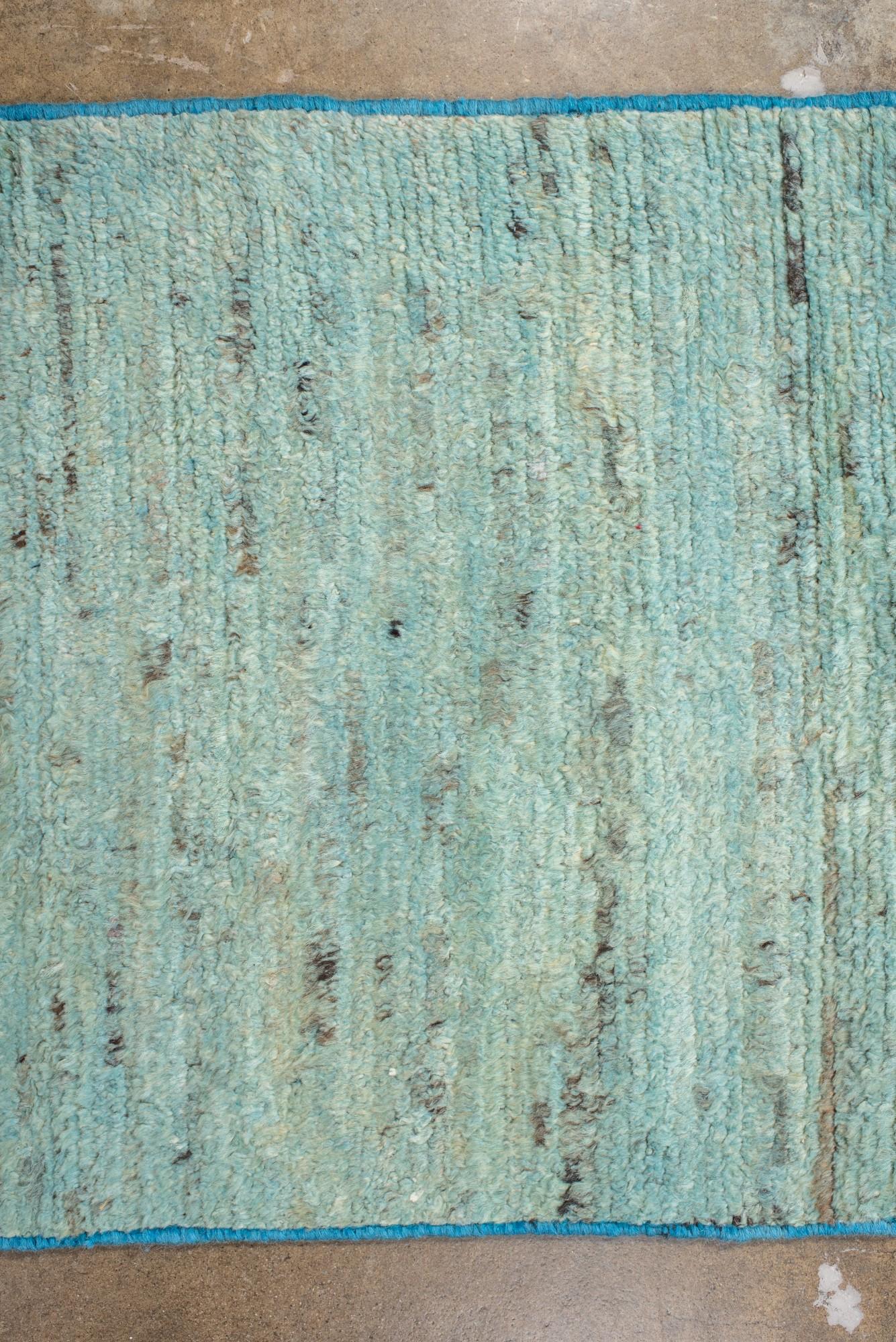 XXI secolo e contemporaneo Runner Tulu in morbidi toni acquatici con texture Nature in vendita