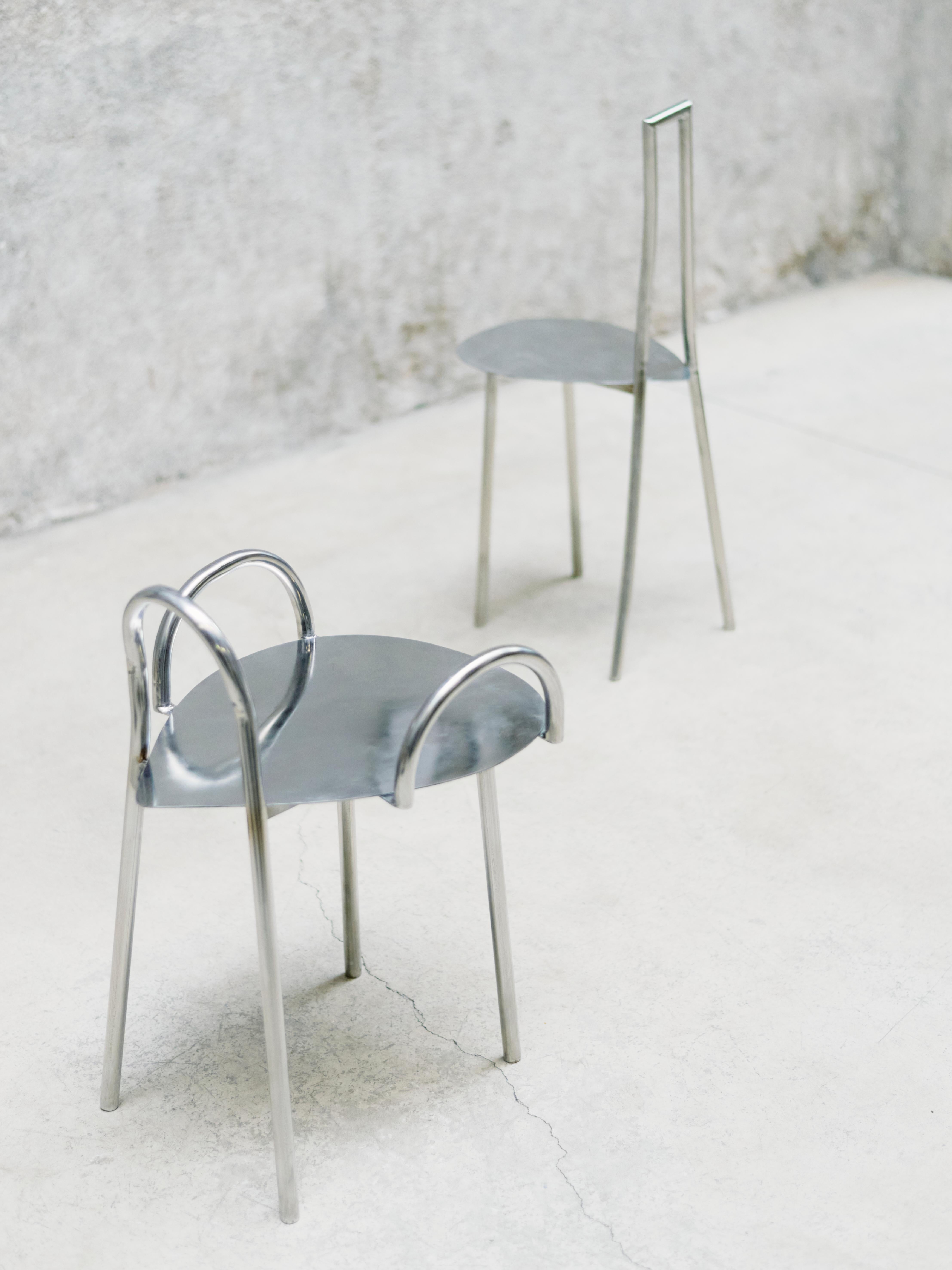 Stuhl „Tumble“ aus rostfreiem Stahlrohr und poliertem Sitz. (Gebürstet) im Angebot