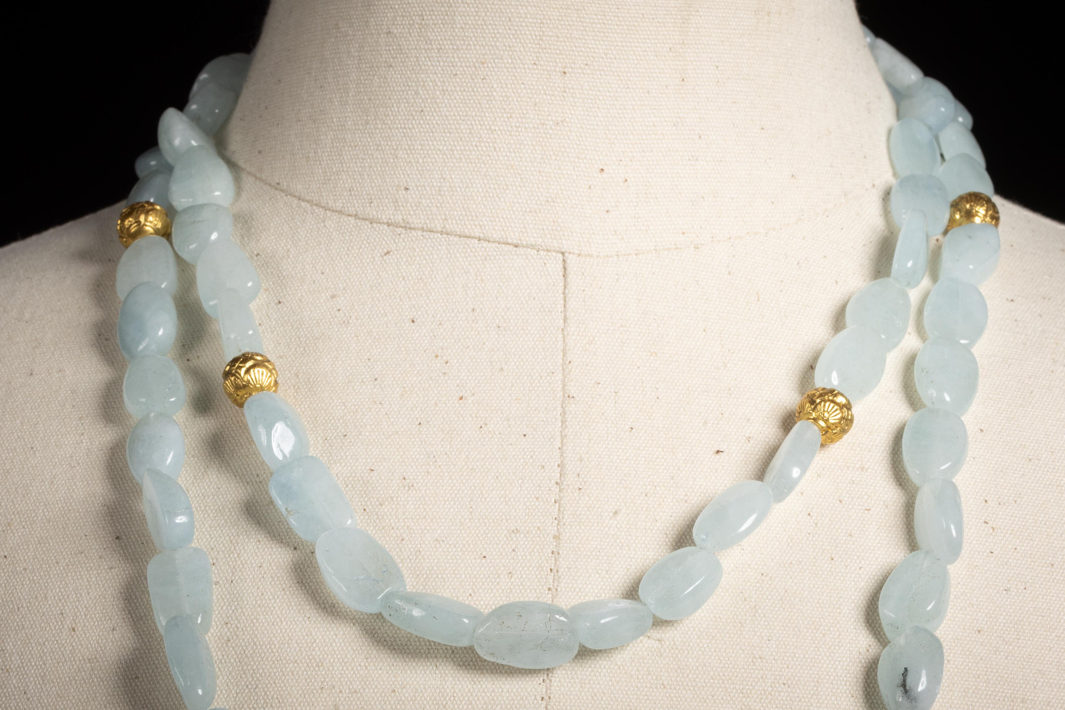 Tumbled Aquamarine and 18K Gold Beaded Necklace, Worn Long or Short In Good Condition For Sale In Nantucket, MA