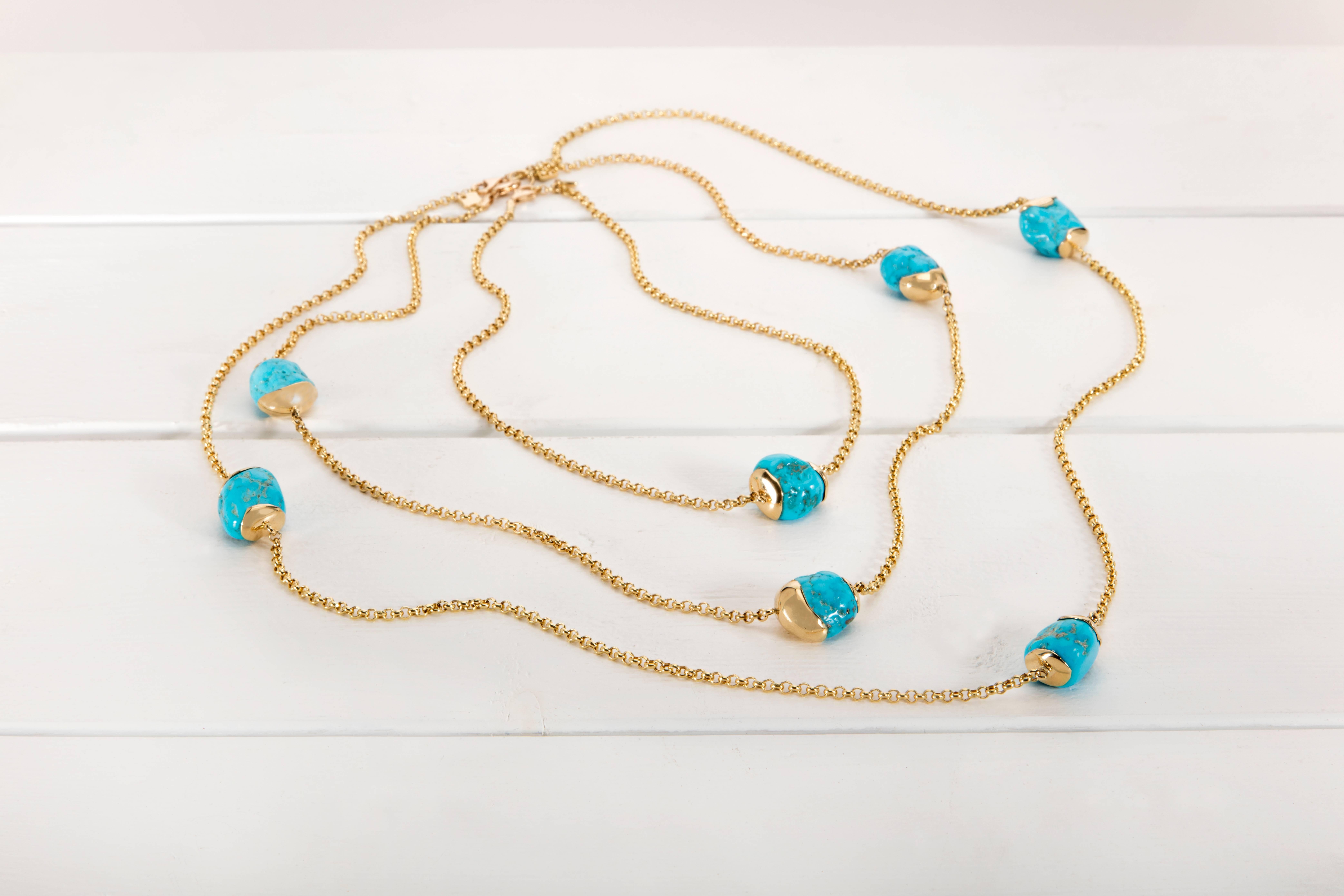 Tumbled Turquoise Stone, 18 Kt Carat Yellow Gold Modern Classic Chic Necklace For Sale 2