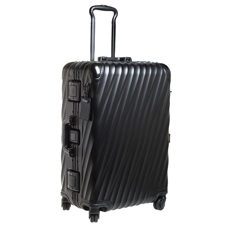Men's Tumi Black Aluminum 4 Wheel Short Trip Packing Case 19 Degrees Luggage