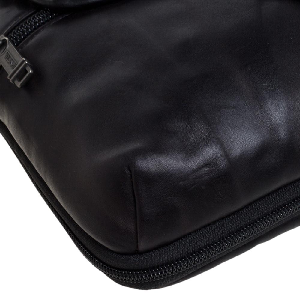 TUMI Black Leather Annapolis Zip Flap Messenger Bag 1