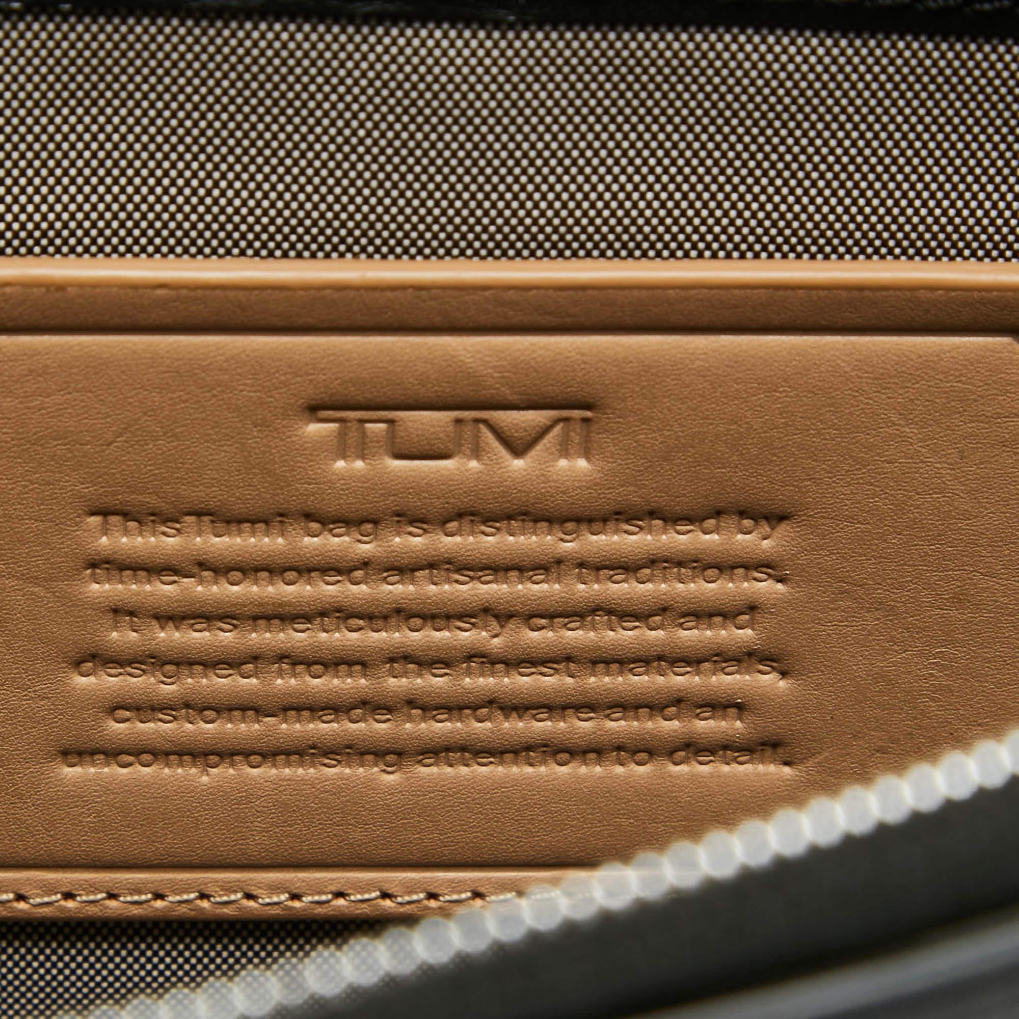 TUMI Black Leather Astor Dorilton Briefcase For Sale 10