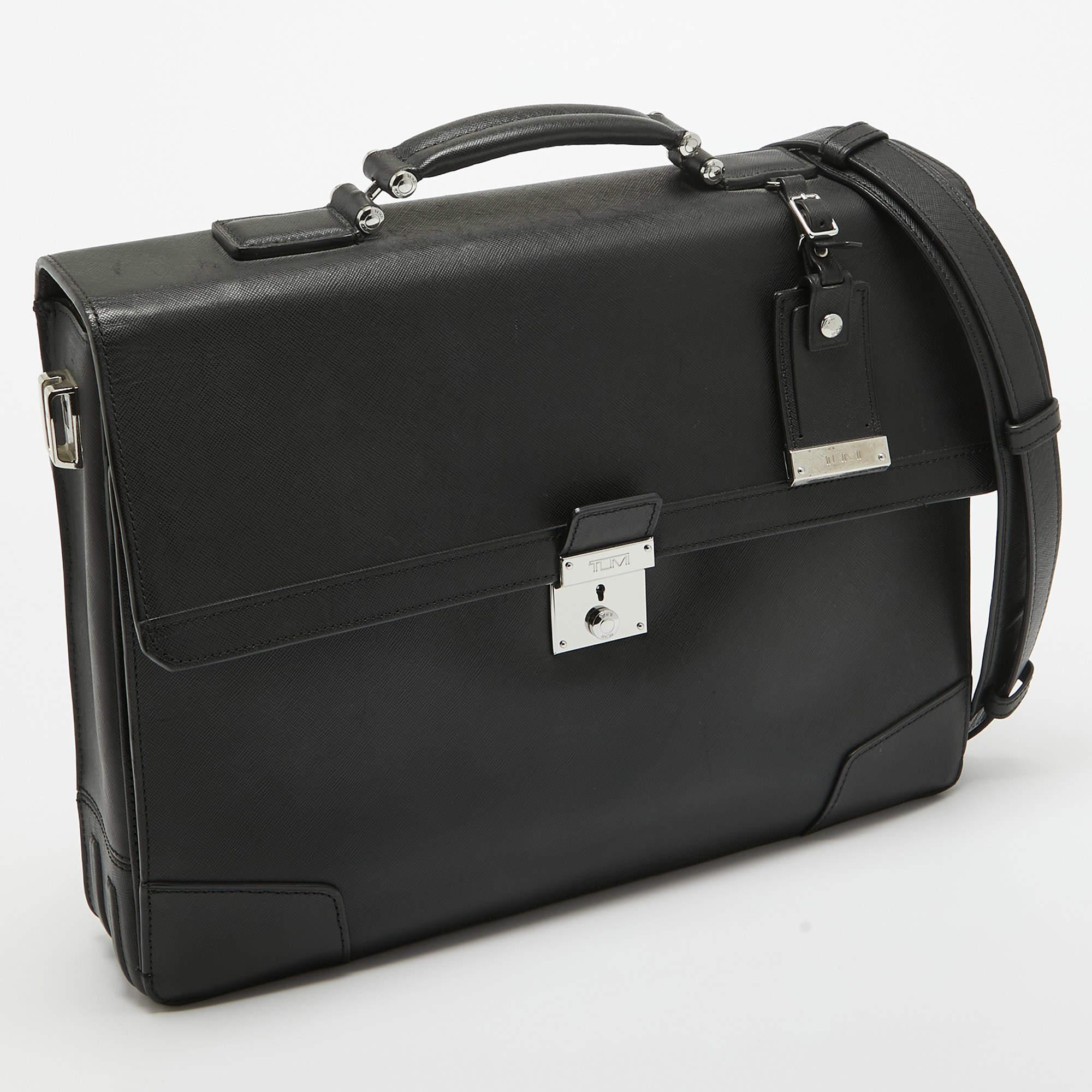 TUMI Black Leather Astor Dorilton Briefcase For Sale 15