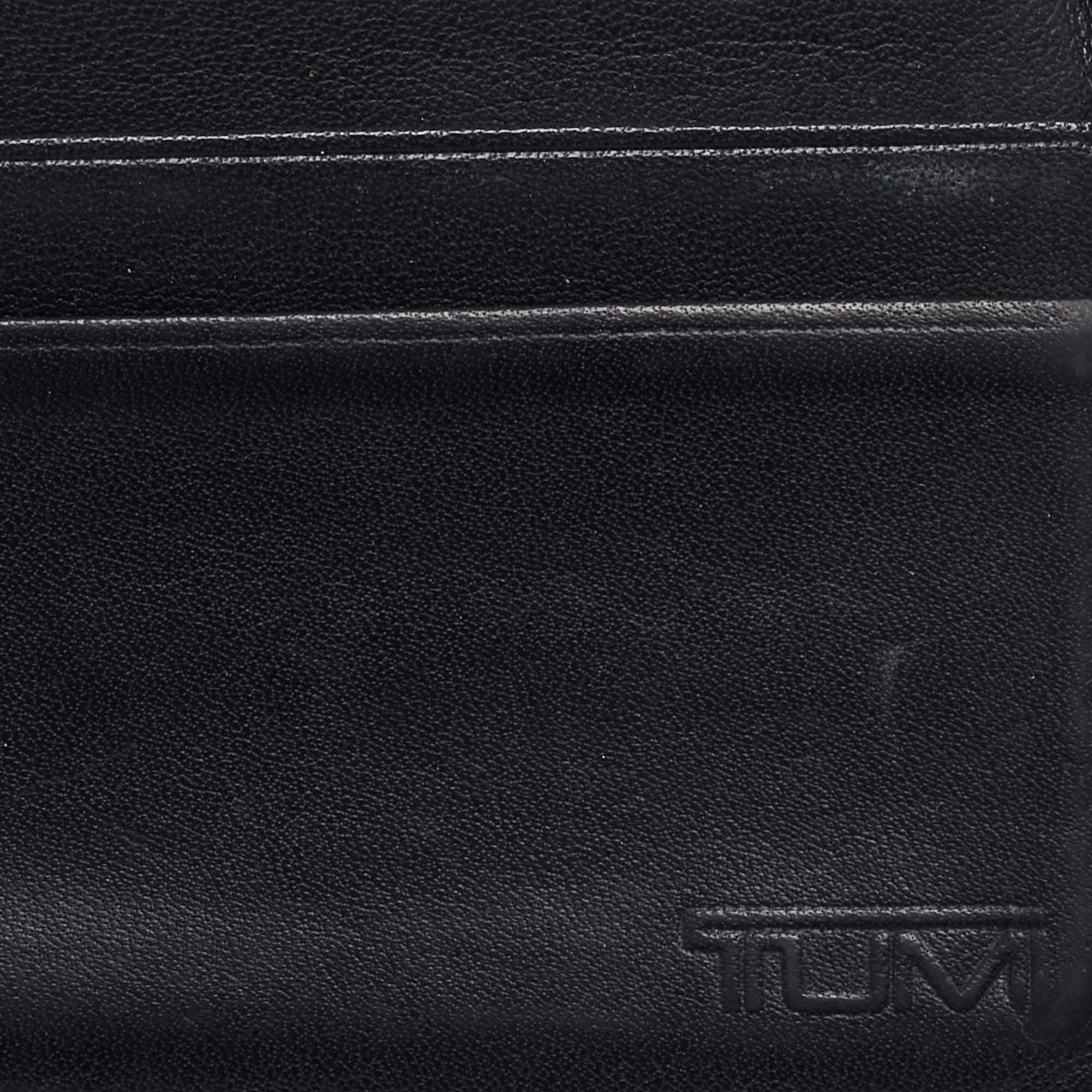TUMI Black Leather Card Holder For Sale 1