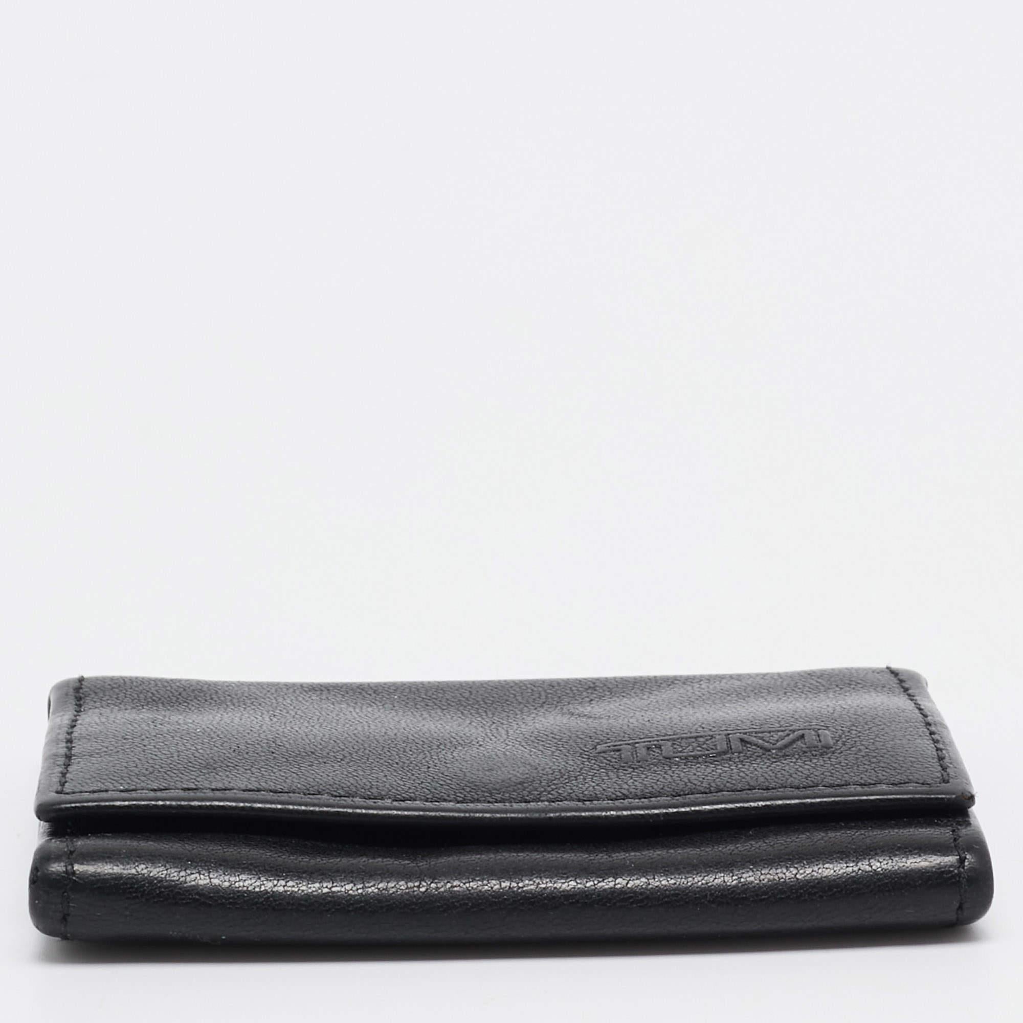 TUMI Black Leather Coin Purse For Sale 2