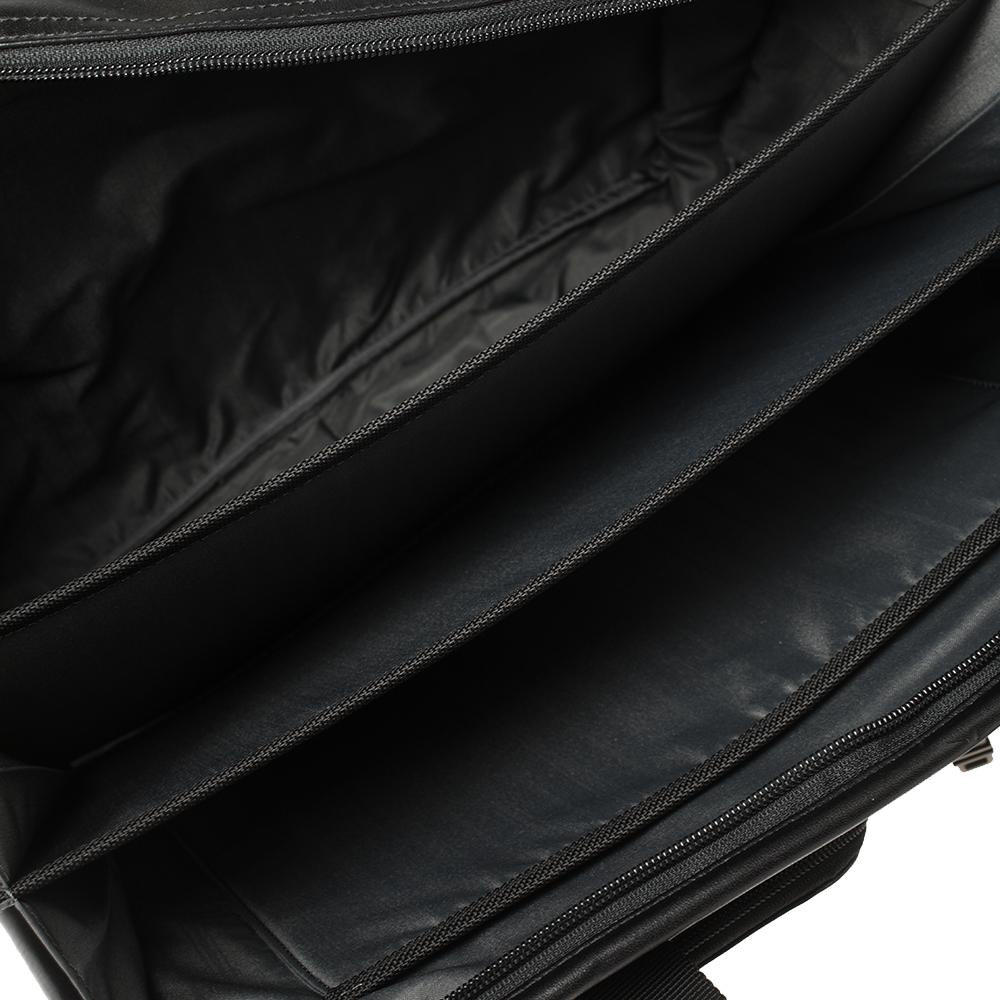 TUMI Black Leather Gen 4.2 T-Pass Expandable Laptop Briefcase 2