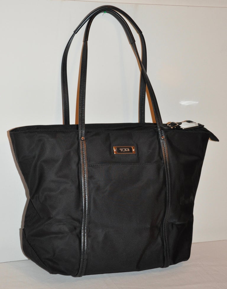 Tumi Black Nylon Accented with Black Calfskin Travel Tote For Sale at  1stDibs | hampton tote company luggage