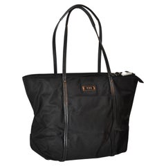 Tumi - Fourre-tout de voyage en nylon noir accentué de cuir de veau noir