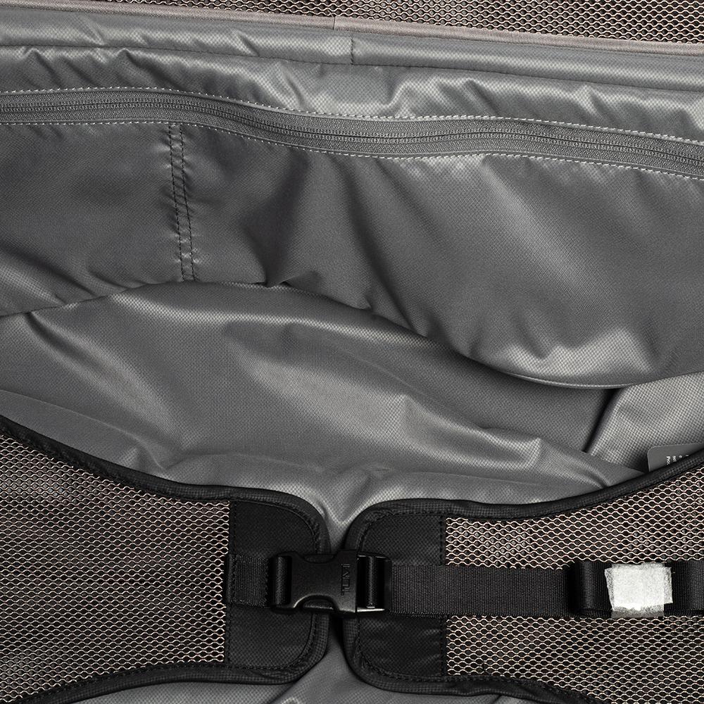 TUMI Black Nylon Alpha 2 Short Trip Expandable 4 Wheel Packing Case Gepäck 3