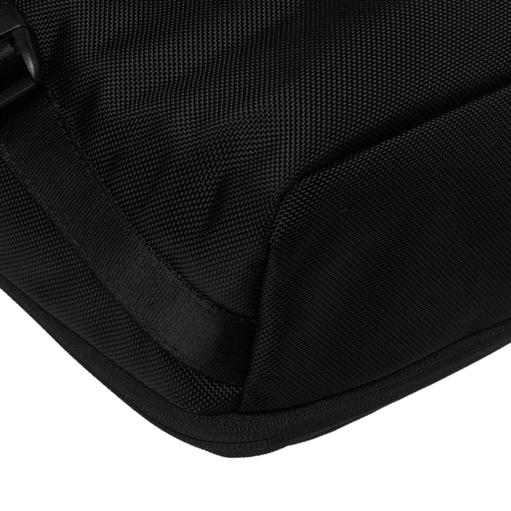 Tumi Tumi Laptoptasche aus schwarzem Nylon mit Alpha-Flap 4