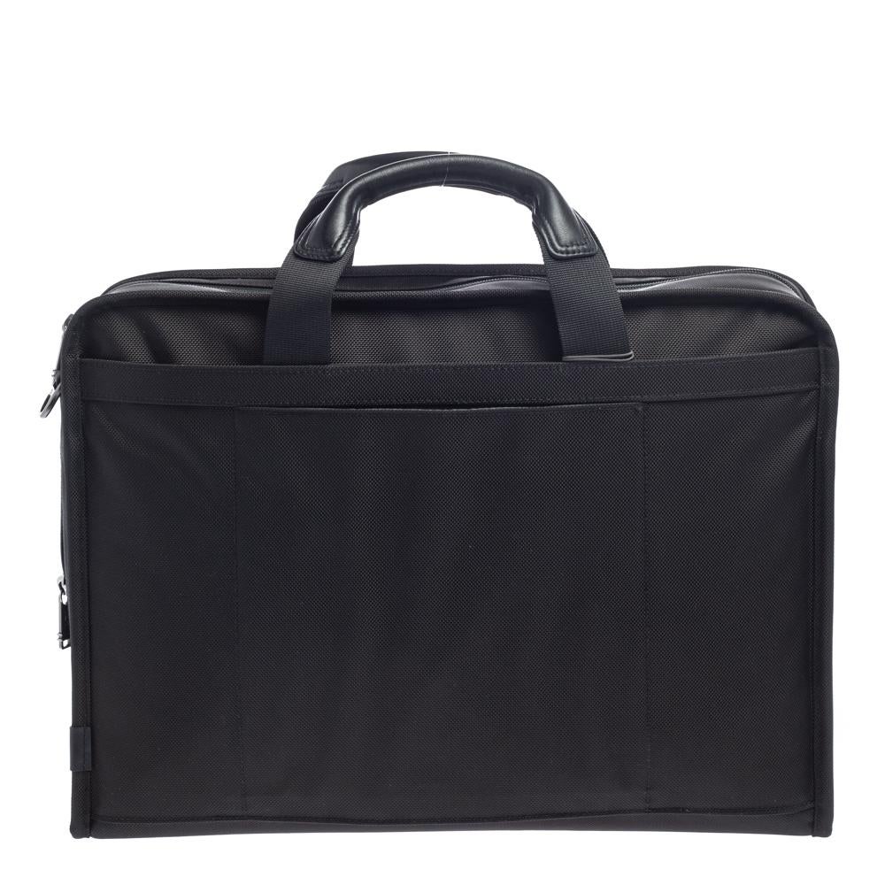 compact large screen laptop brief