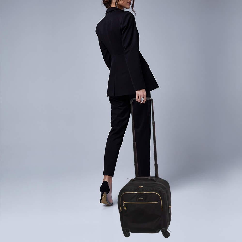 TUMI Black Nylon Compact Oxford Carry On Luggage In Good Condition In Dubai, Al Qouz 2
