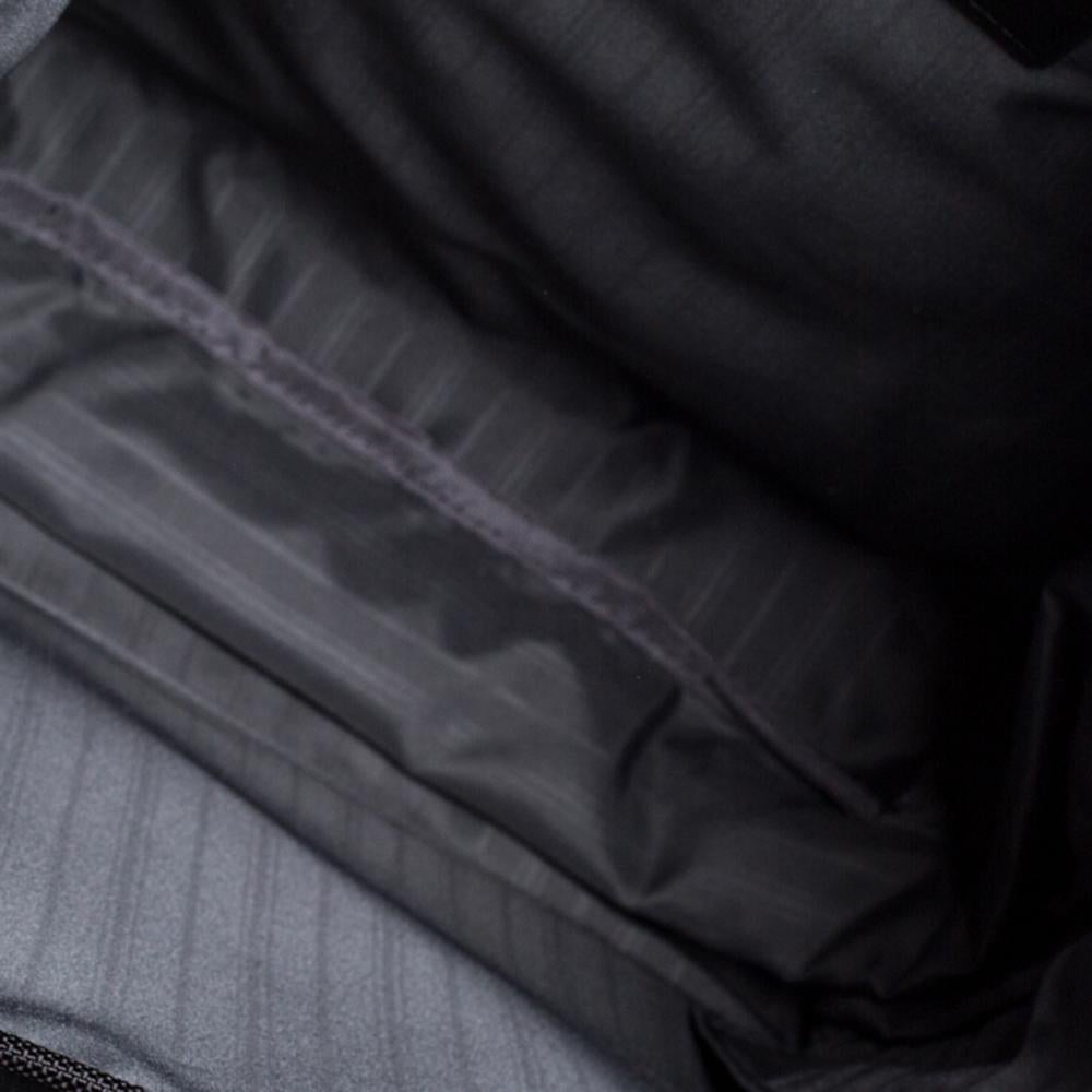TUMI Schwarz Nylon DFO Utility ausziehbare Tragetasche 3