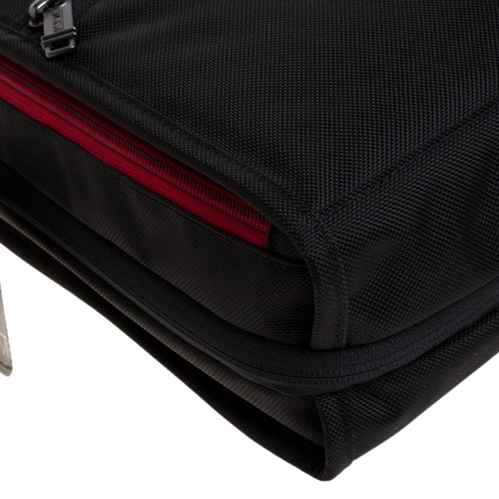 TUMI Schwarz Nylon DFO Utility ausziehbare Tragetasche 5