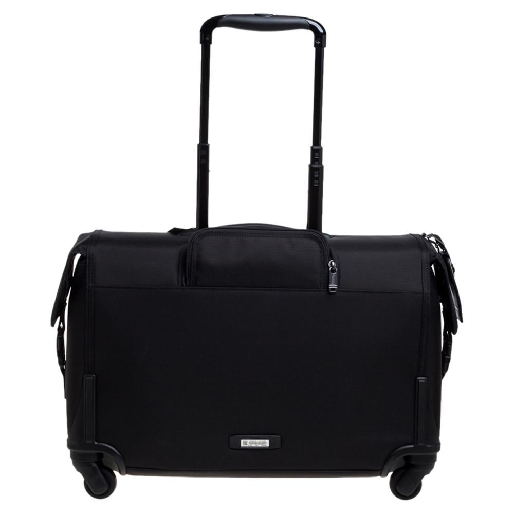Tumi Black Nylon Gena 2 Carry On 4 Wheel Garment Bag In New Condition In Dubai, Al Qouz 2