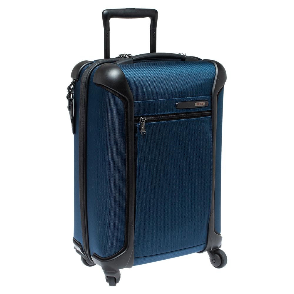 tumi lightweight luggage