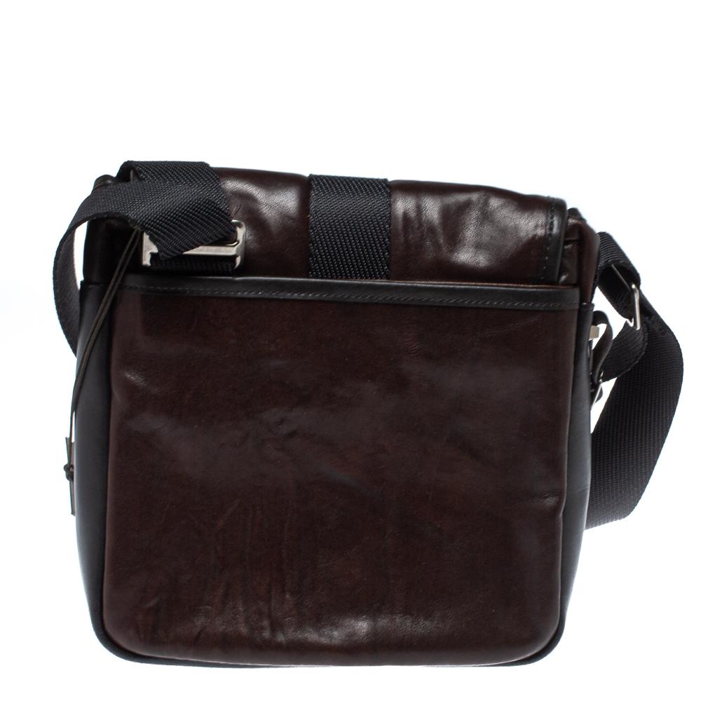 Tumi Brown/Black Leather Barton Crossbody Bag In New Condition In Dubai, Al Qouz 2