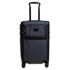 Tumi Grey/Black Nylon Alpha 2 International Expandable 4 Wheel Carry On Luggage