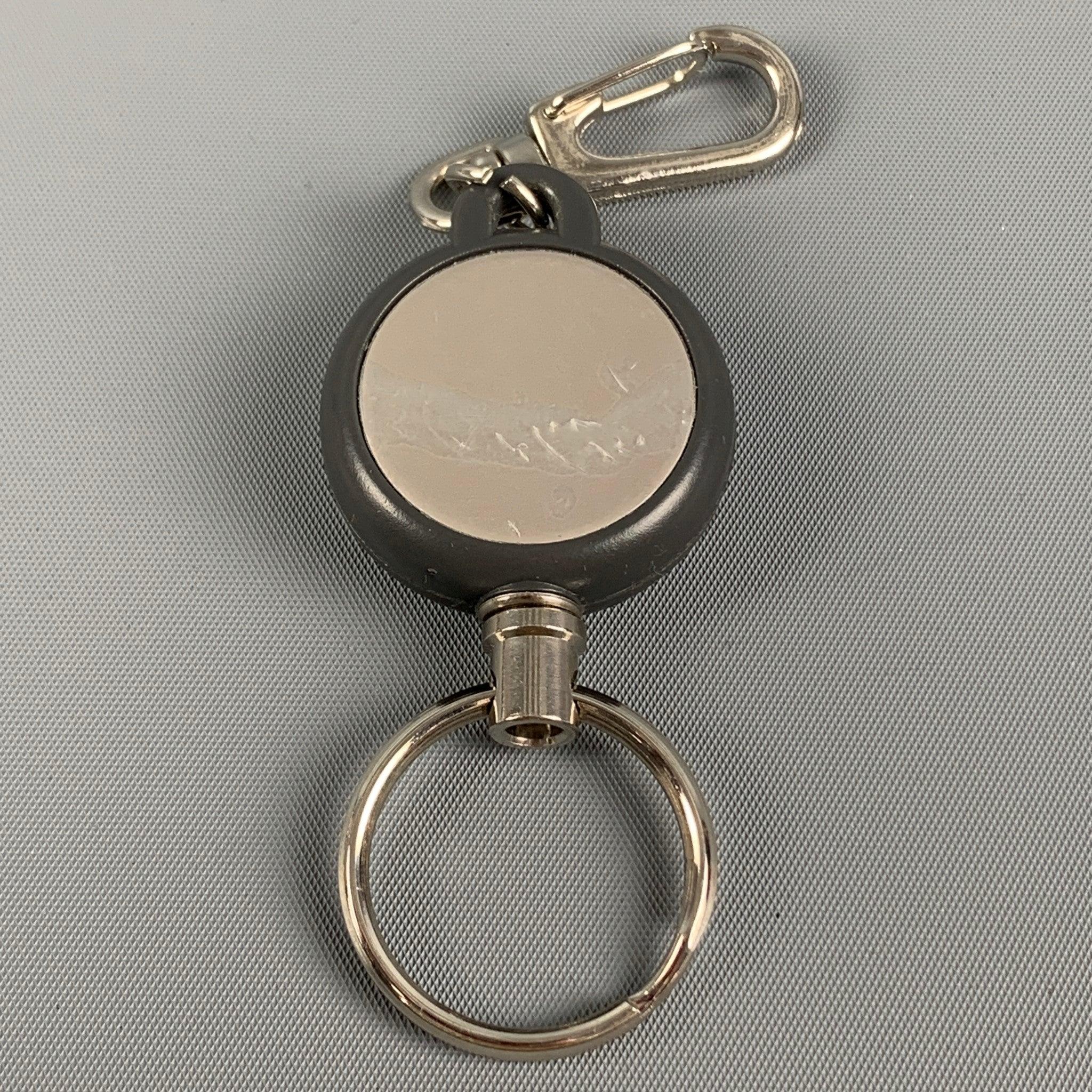 TUMI Silver Tone Metal Key Ring In Good Condition For Sale In San Francisco, CA