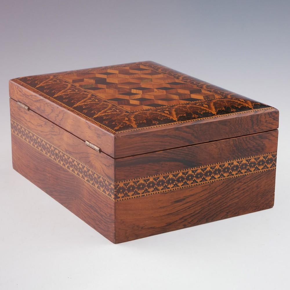XIXe siècle Tunbridge Ware - Une belle boîte à couture avec des cubes isométriques, c1850 en vente