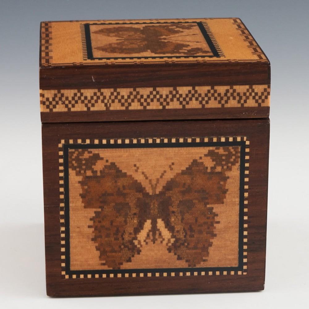 Tunbridge Ware - A Robert Vorley Painted Lady Butterfly Box, 2010 In Good Condition For Sale In Tunbridge Wells, GB