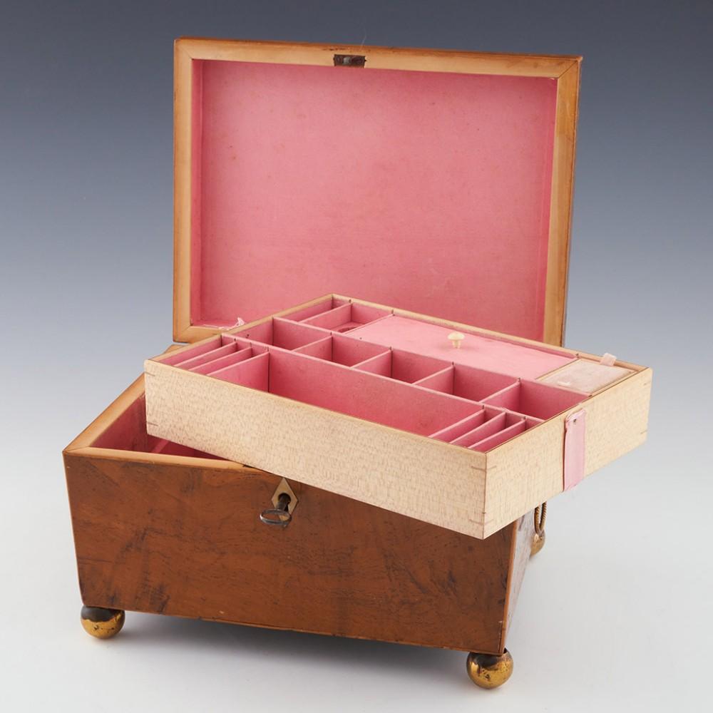 Veneer Tunbridge Ware - An Early Sewing Box with Mounted Brighton Pavilion Print, c1820 For Sale