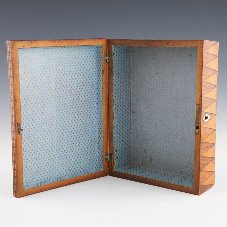 Tunbridge Ware Box with Perspective Cubes c1840 For Sale 2