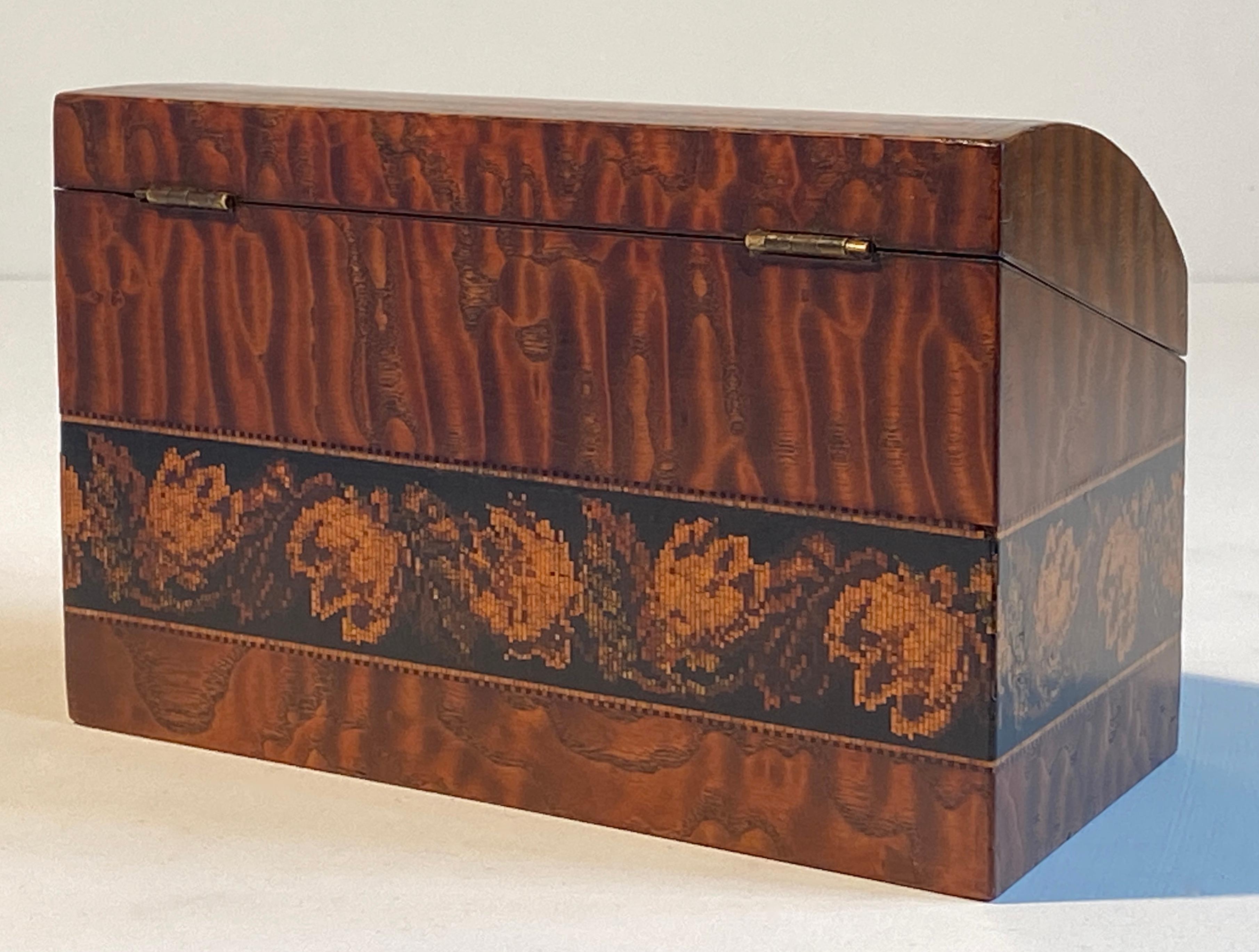 Tunbridge Ware Correspondence Box by Edmund Nye 19th Century In Good Condition For Sale In Cheltenham, GB