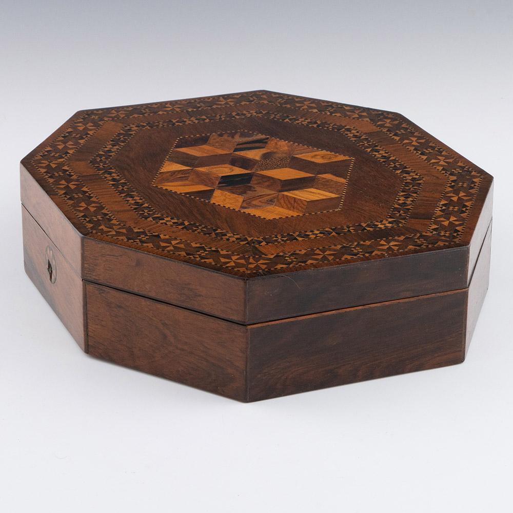 Tunbridge Ware Games Box with Cubework c1840 In Good Condition For Sale In Tunbridge Wells, GB