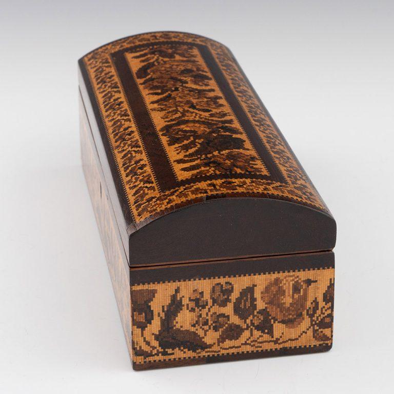 Guantera de Tunbridge Ware con mosaico floral c1870 en Bueno estado para la venta en Tunbridge Wells, GB